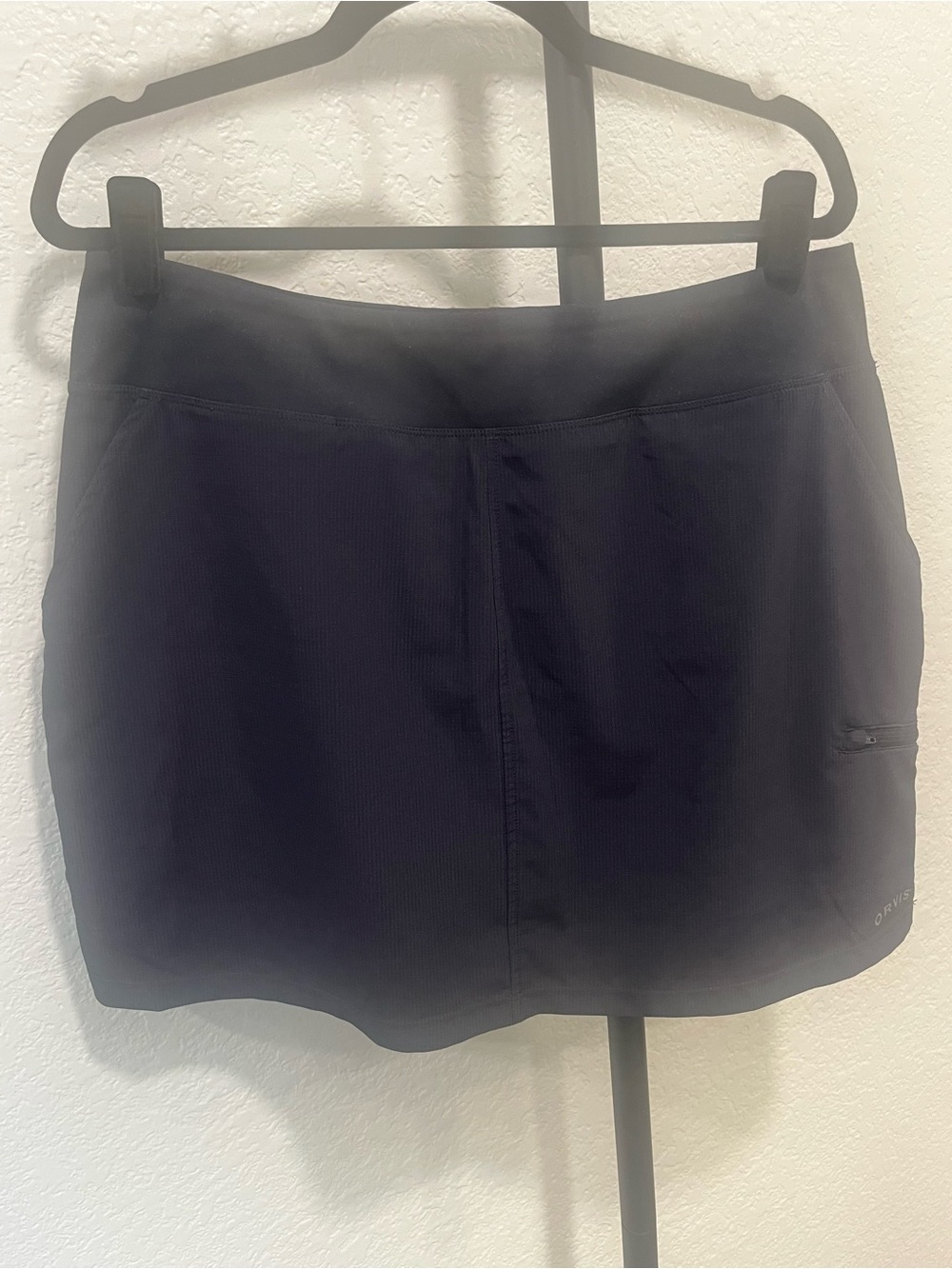 Orvis Women’s Black Performance Skort Size Large L Built-In Shorts Zip Pocket